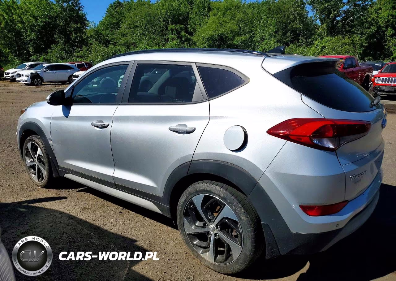 2018 Hyundai Tucson Value VIN:KM8J3CA2XJU797683 - 2