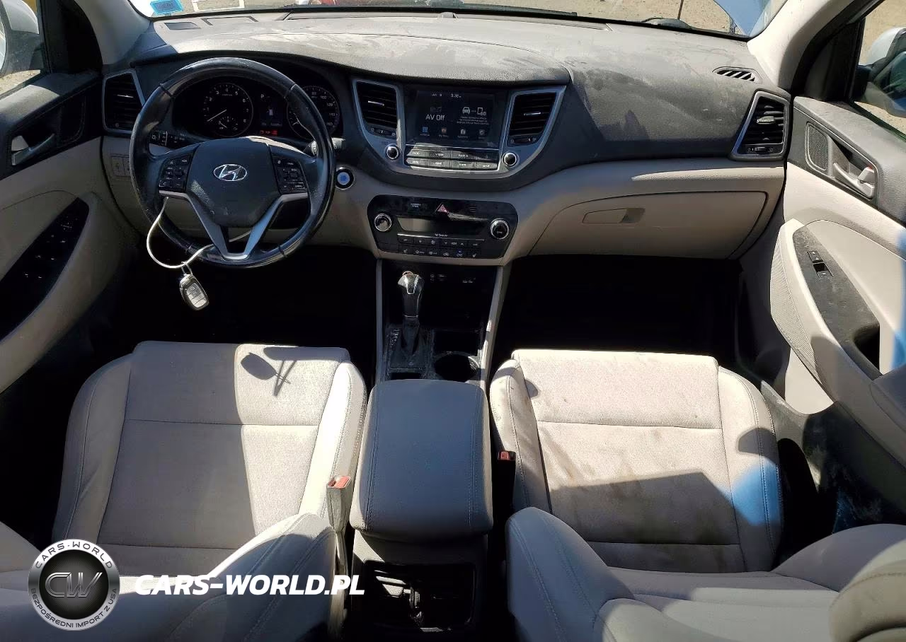 2018 Hyundai Tucson Value VIN:KM8J3CA2XJU797683 - 8