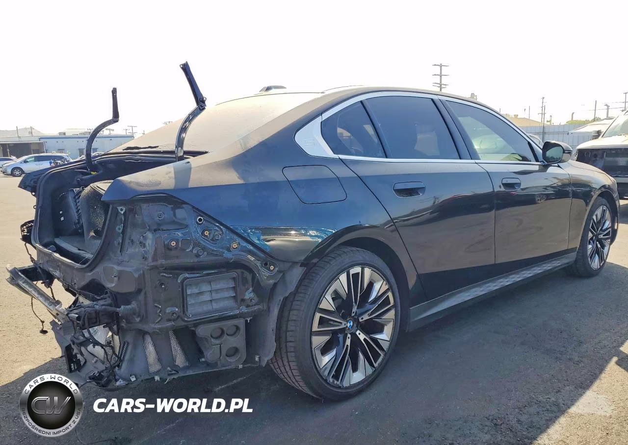 2024 BMW 530 I VIN:WBA43FJ02RCS94567 - 3