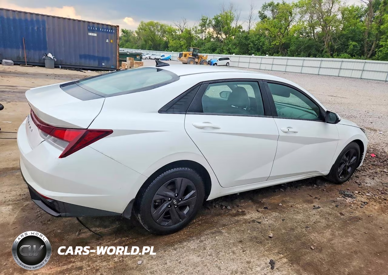 2022 Hyundai Elantra Sel VIN:5NPLM4AG7NH061456 - 3