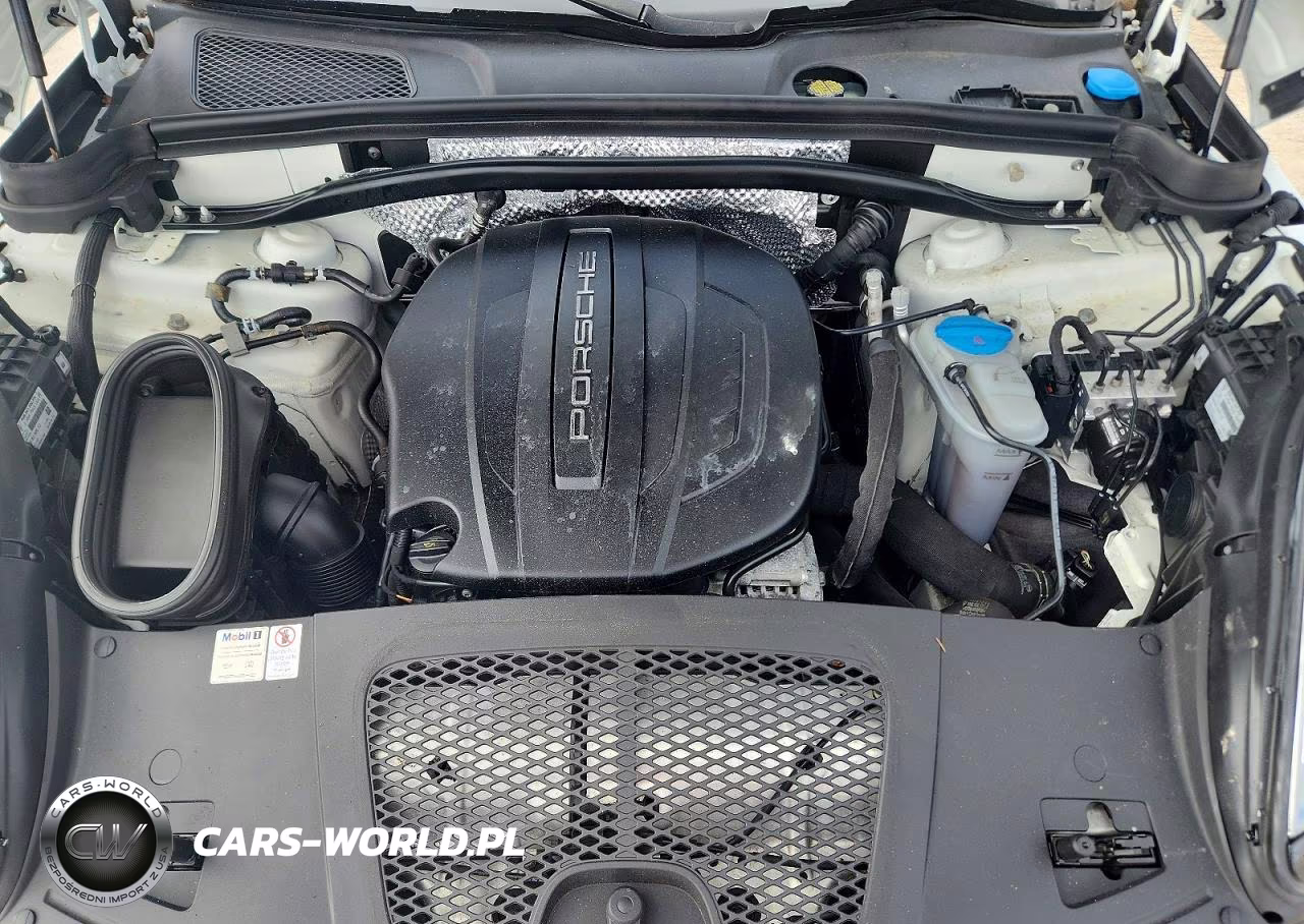 2018 Porsche Macan VIN:WP1AA2A57JLB13062 - 12