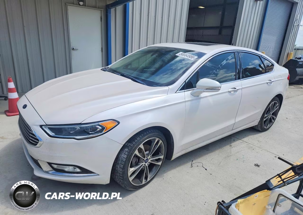 2017 Ford Fusion Titanium – zdjęcie 1 z 12