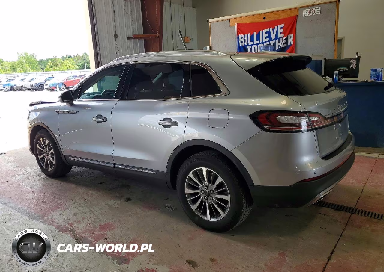 2022 Lincoln Nautilus VIN:2LMPJ8J92NBL10650 - 2