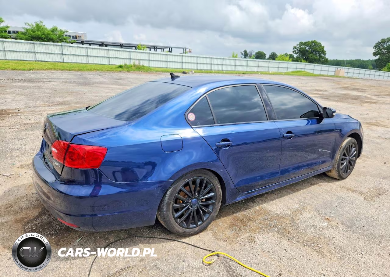 2011 Volkswagen Jetta Sel VIN:3VWGX7AJ7BM072823 - 3
