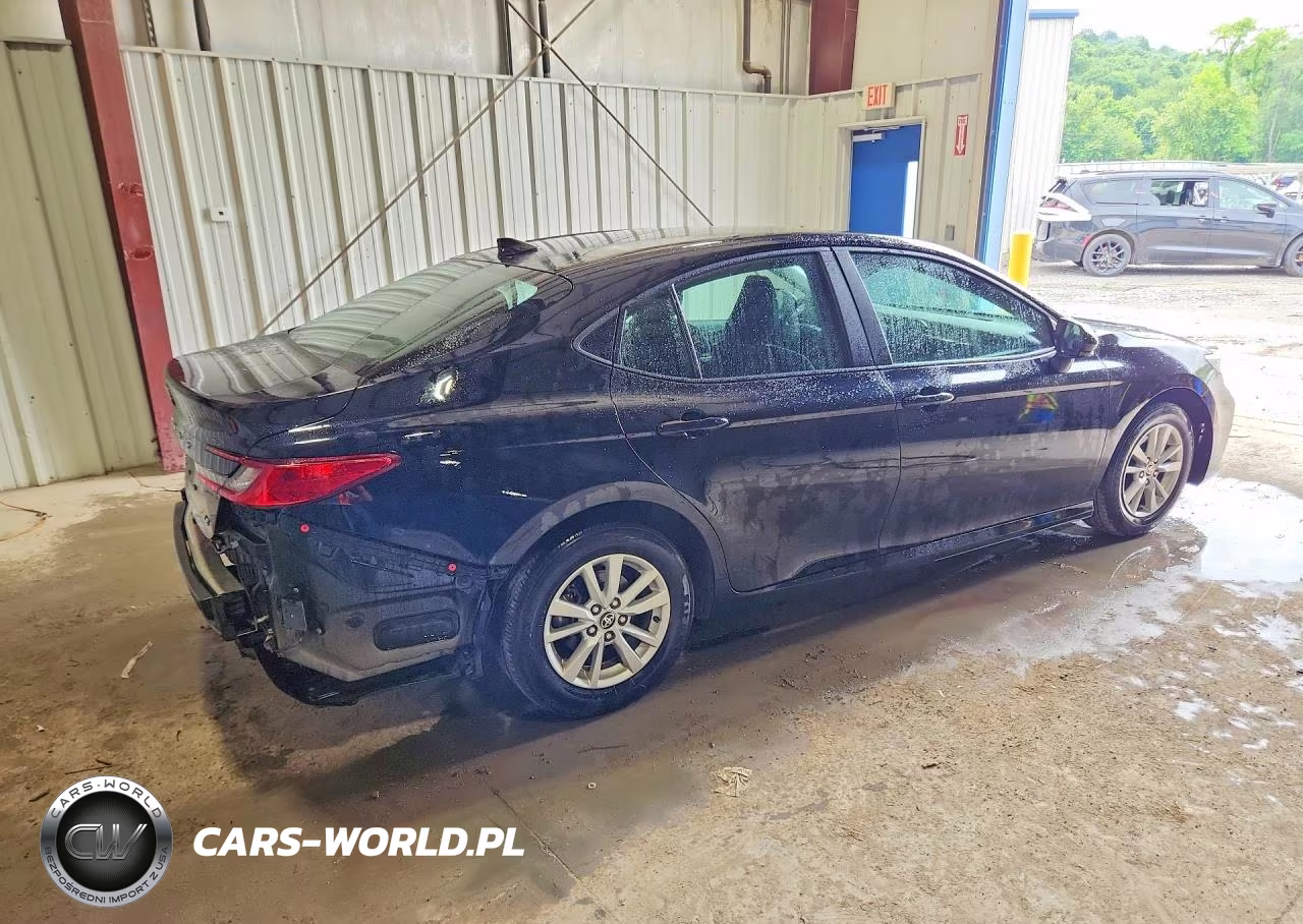 2025 Toyota Camry Le VIN:4T1DAACK9SU060965 - 3