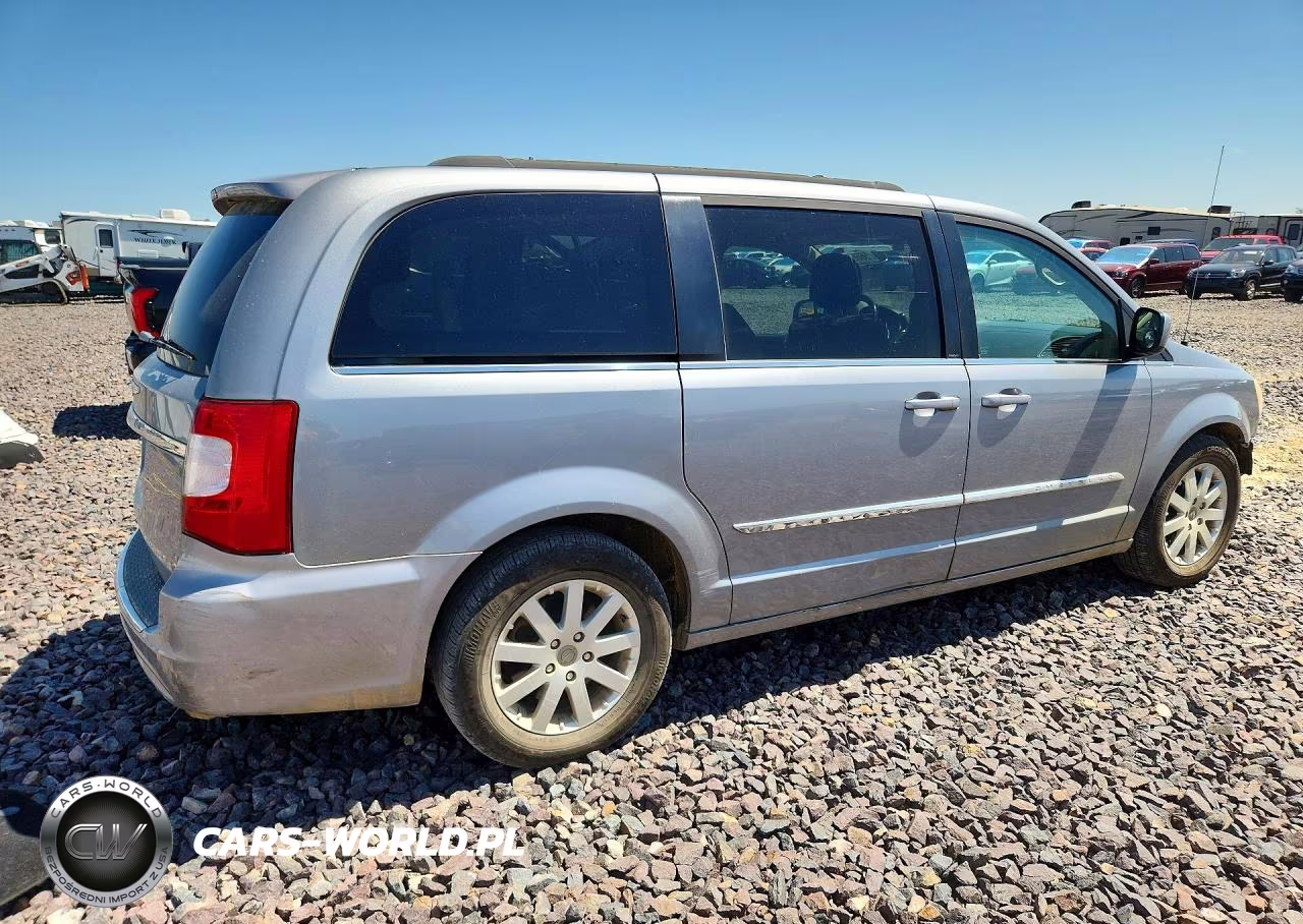 2014 Chrysler Town & Country Touring VIN:2C4RC1BG3ER158005 - 3