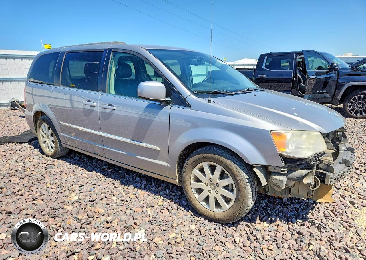 2014 Chrysler Town & Country Touring VIN:2C4RC1BG3ER158005 - 4