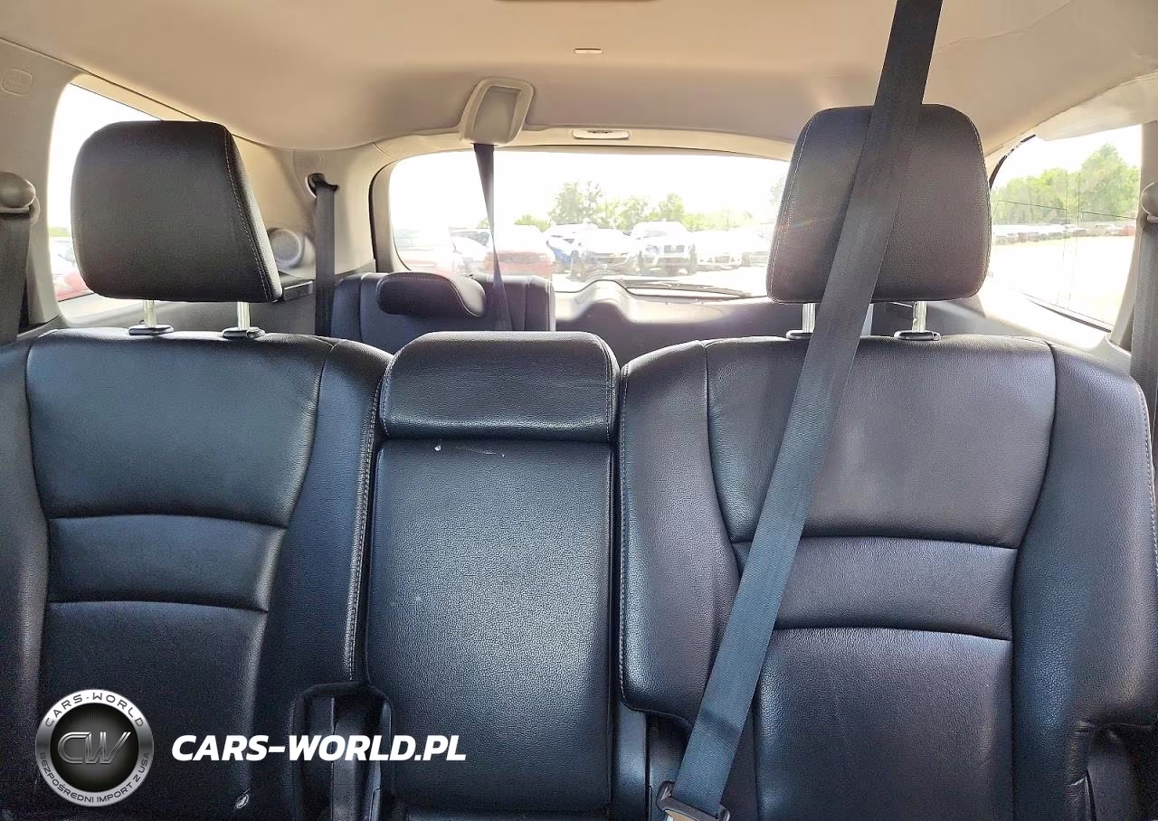2018 Honda Pilot Touring VIN:5FNYF6H98JB033838 - 10