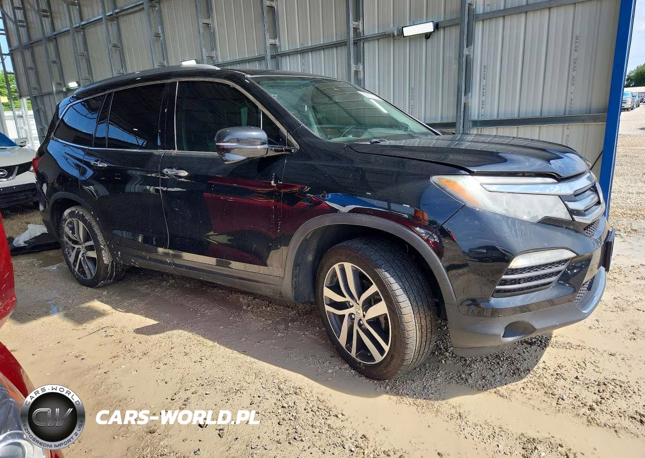 2018 Honda Pilot Touring VIN:5FNYF6H98JB033838 - 4