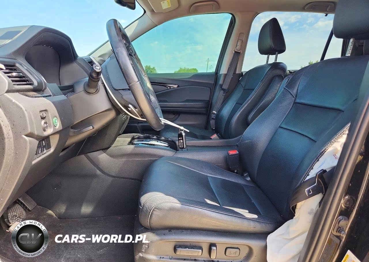 2018 Honda Pilot Touring VIN:5FNYF6H98JB033838 - 7
