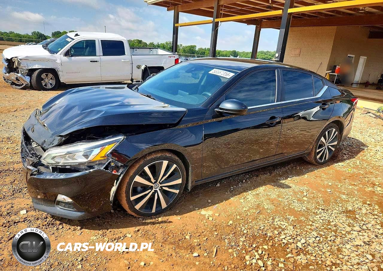 2021 Nissan Altima Sr – zdjęcie 1 z 12