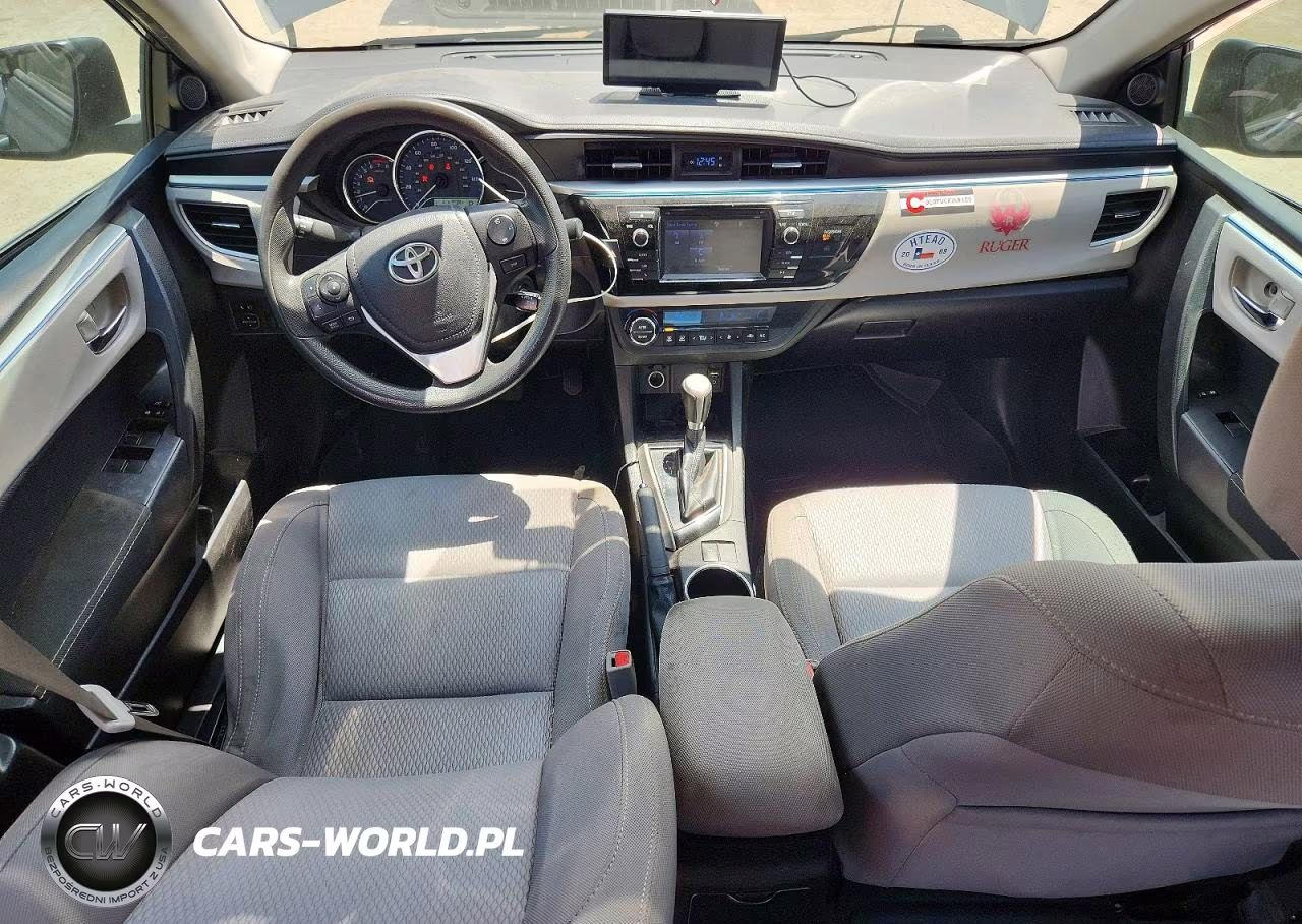 2016 Toyota Corolla Le VIN:5YFBURHE5GP547377 - 8