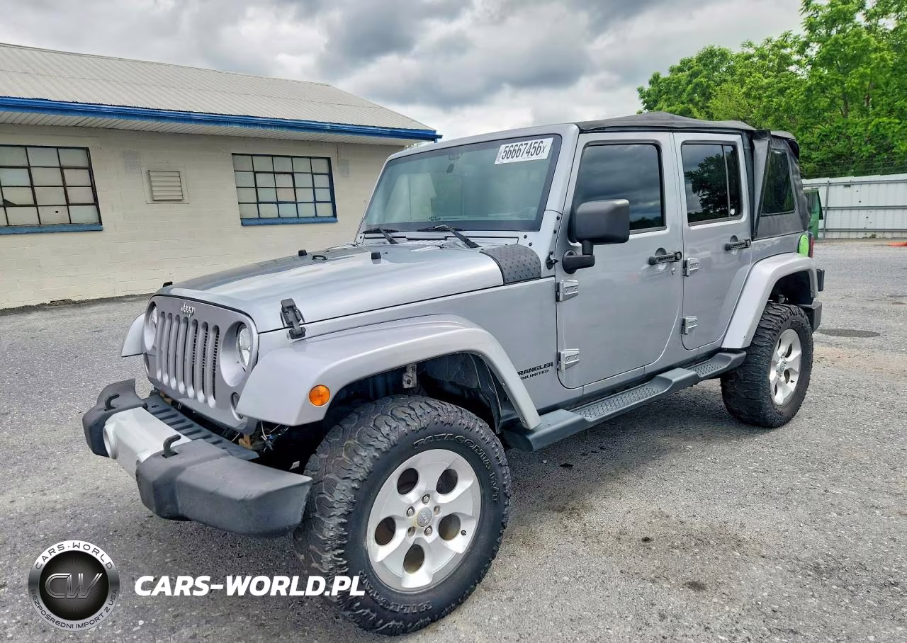 2013 Jeep Wrangler Unlimited Sahara – zdjęcie 1 z 12