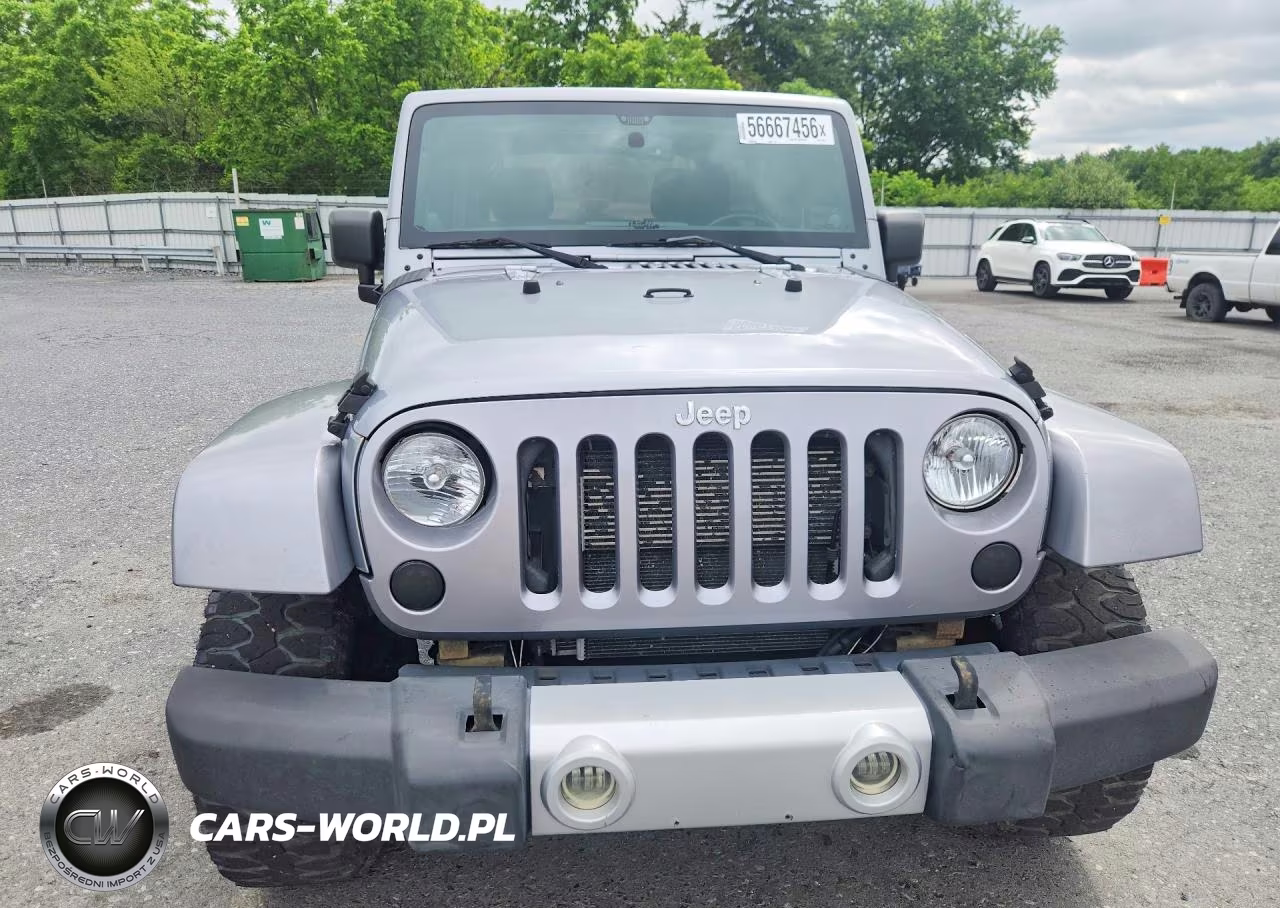 2013 Jeep Wrangler Unlimited Sahara VIN:1C4BJWEG1DL704128 - 5