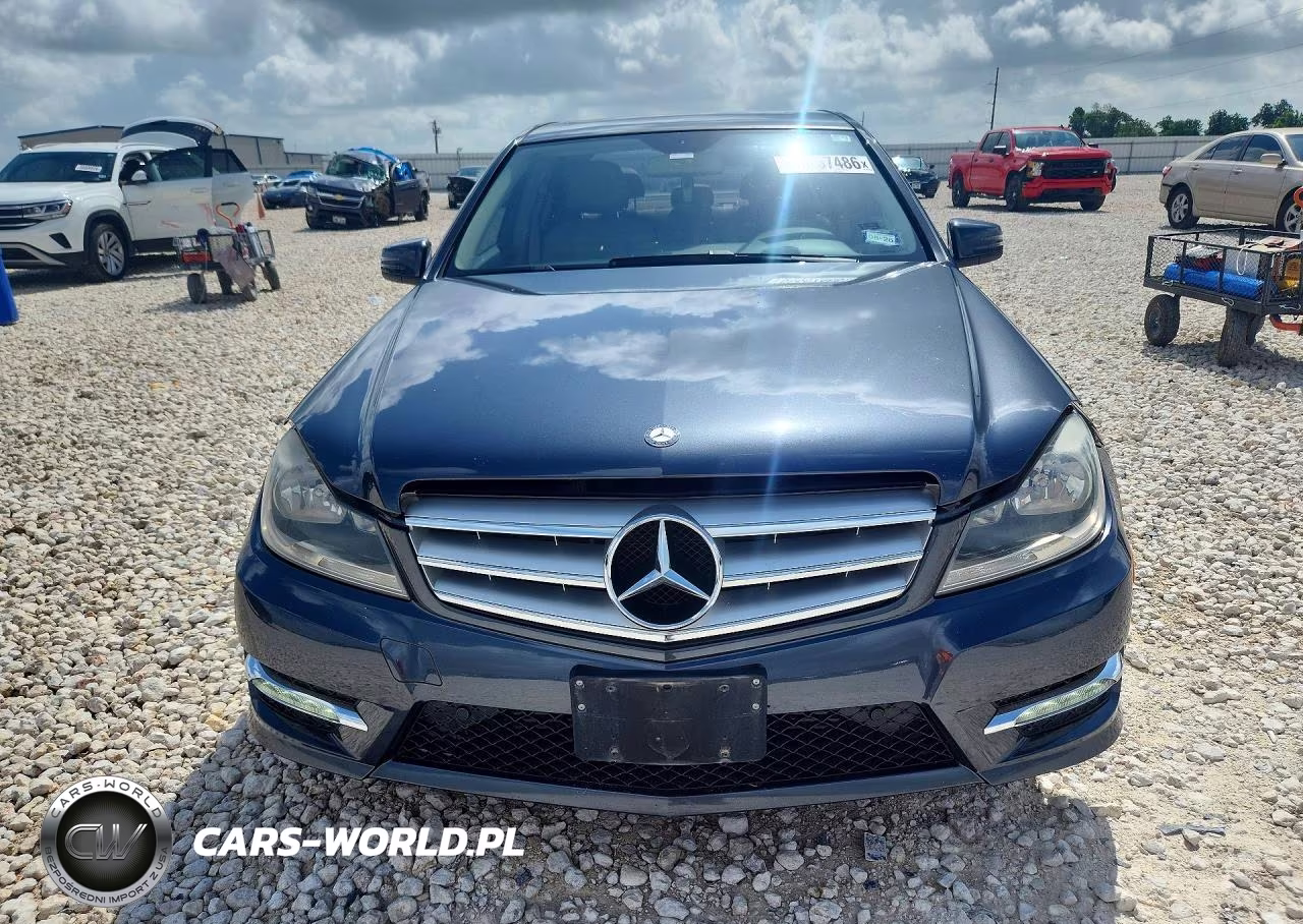 2013 Mercedes-Benz C 250 VIN:WDDGF4HBXDA831618 - 5