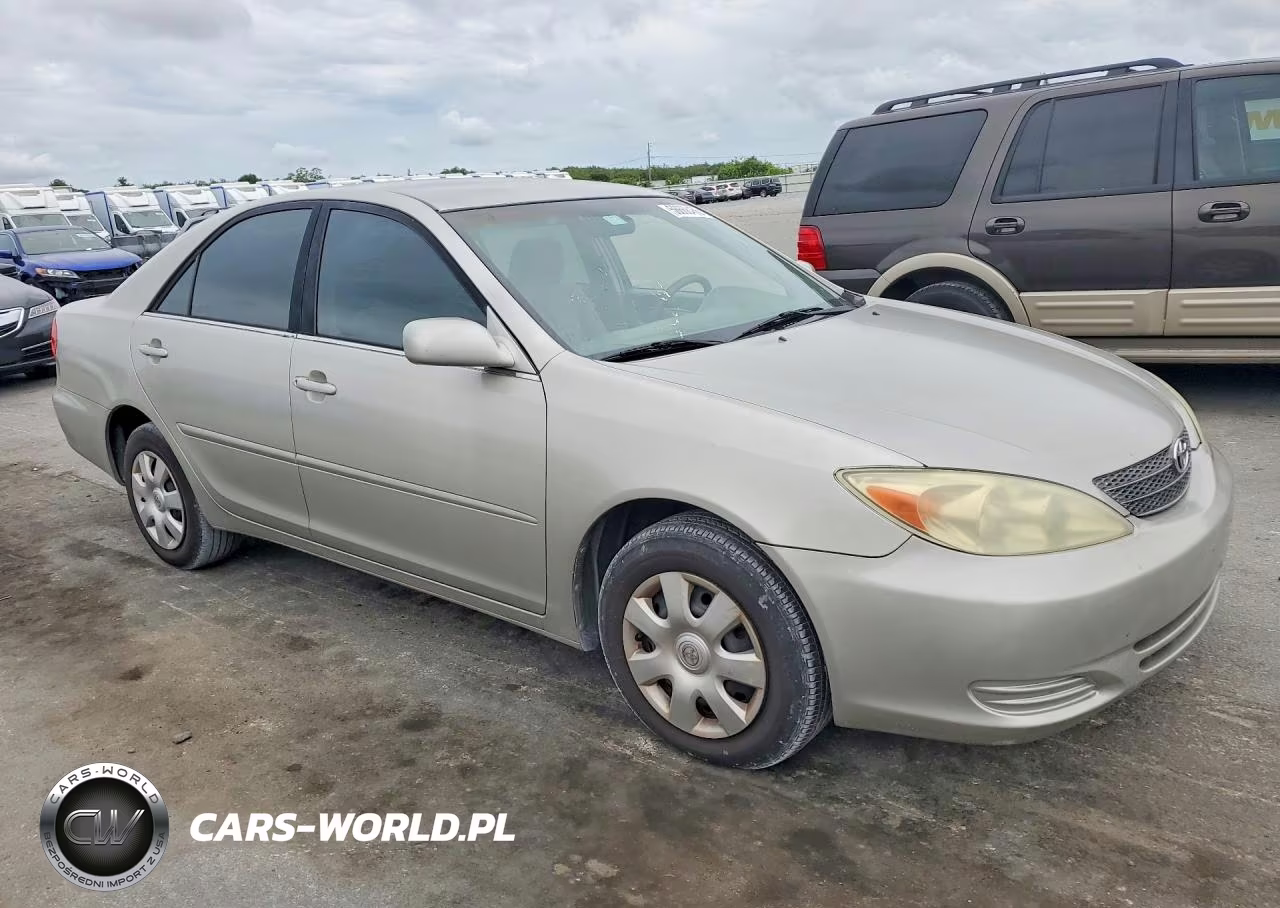 2004 Toyota Camry Le VIN:4T1BE30K94U927036 - 4