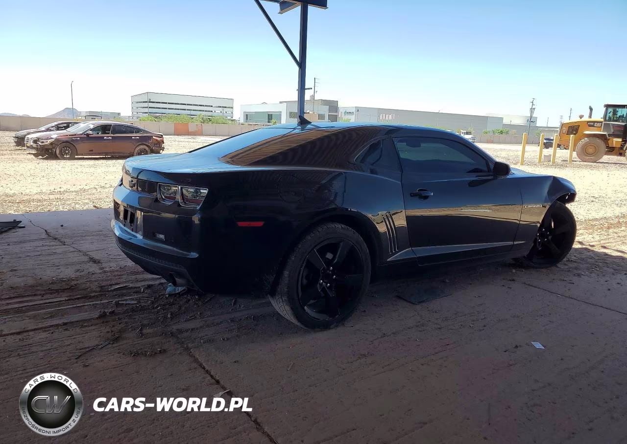2013 Chevrolet Camaro Lt VIN:2G1FC1E31D9113843 - 3