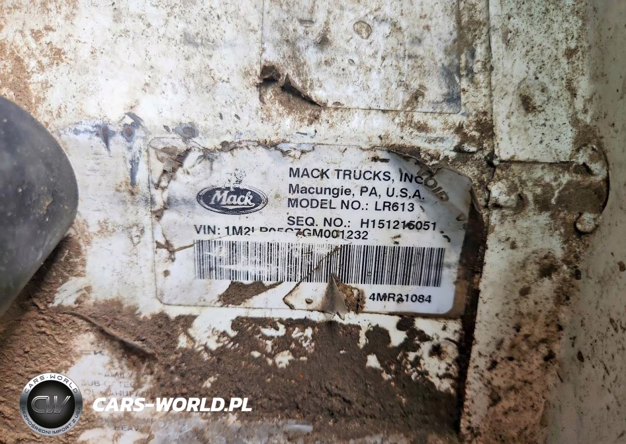 2016 Mack Lr600 Refuse Truck VIN:1M2LR05C7GM001232 - 10