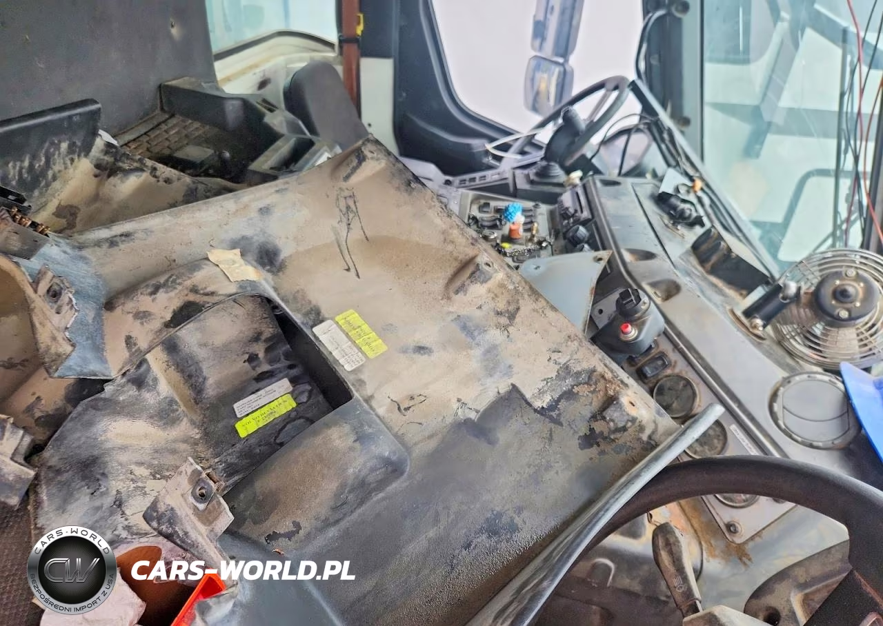 2016 Mack Lr600 Refuse Truck VIN:1M2LR05C7GM001232 - 5
