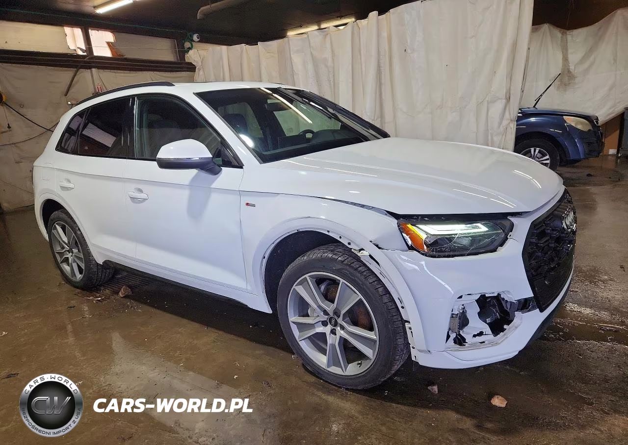 2025 Audi Q5 Premium 45 VIN:WA1GAAFY8S2020447 - 4