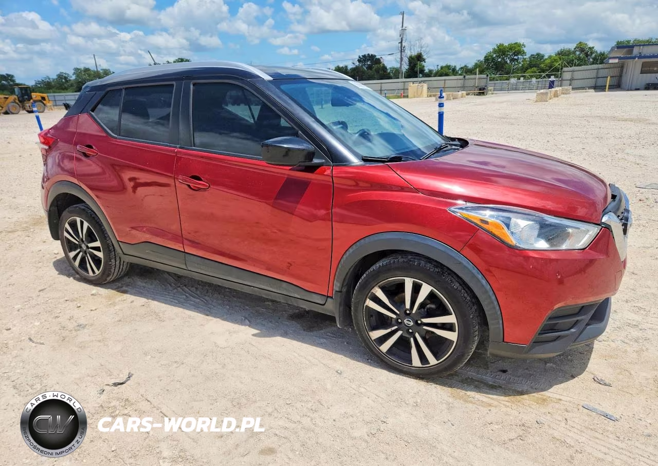 2019 Nissan Kicks Sv VIN:3N1CP5CU5KL520434 - 4
