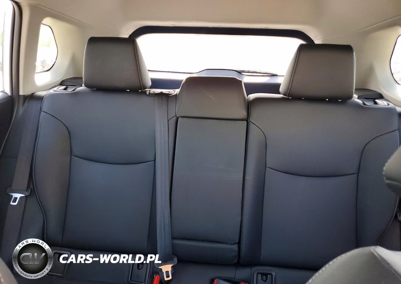 2024 Toyota Corolla Cross Xle VIN:7MUDAAAG7RV109622 - 10