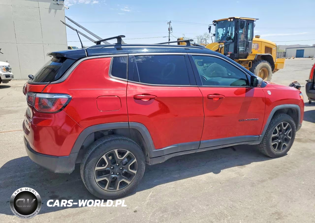2019 Jeep Compass Trailhawk VIN:3C4NJDDB3KT765652 - 3