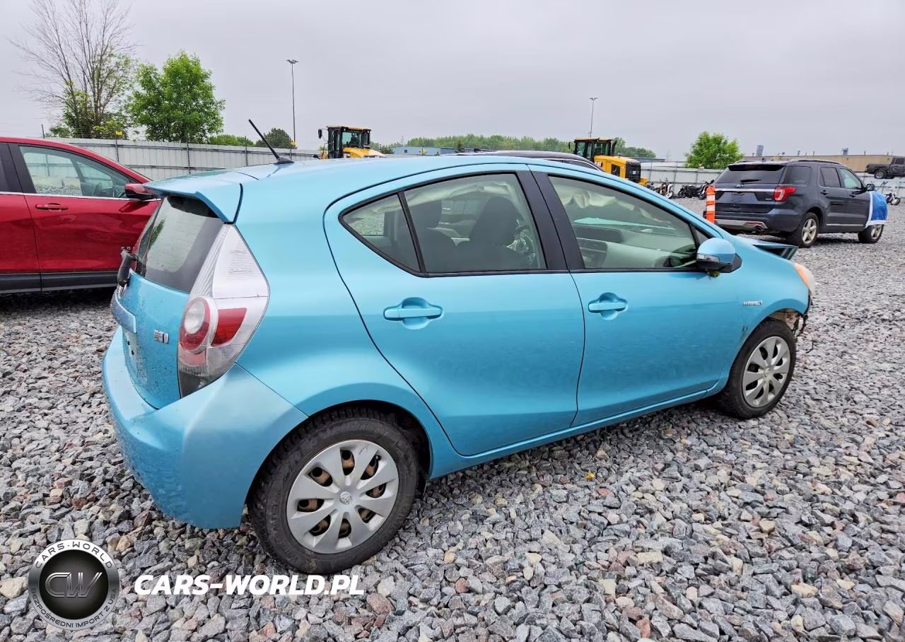2012 Toyota Prius C Two VIN:JTDKDTB3XC1012435 - 3