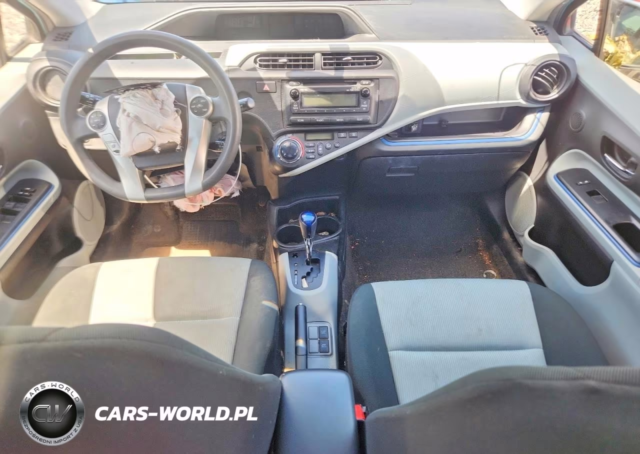 2012 Toyota Prius C Two VIN:JTDKDTB3XC1012435 - 8