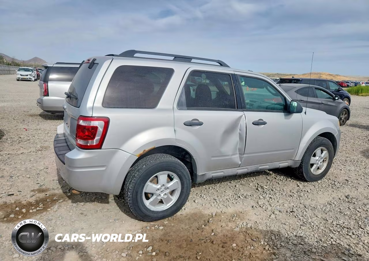 2009 Ford Escape Xlt VIN:1FMCU93G49KB19780 - 3