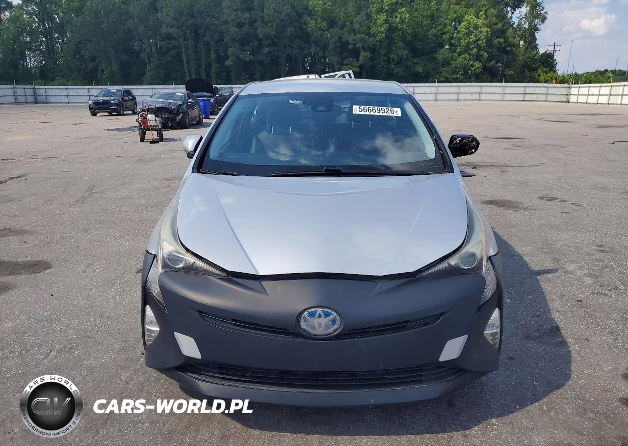 2016 Toyota Prius Four Touring VIN:JTDKARFU2G3003169 - 5