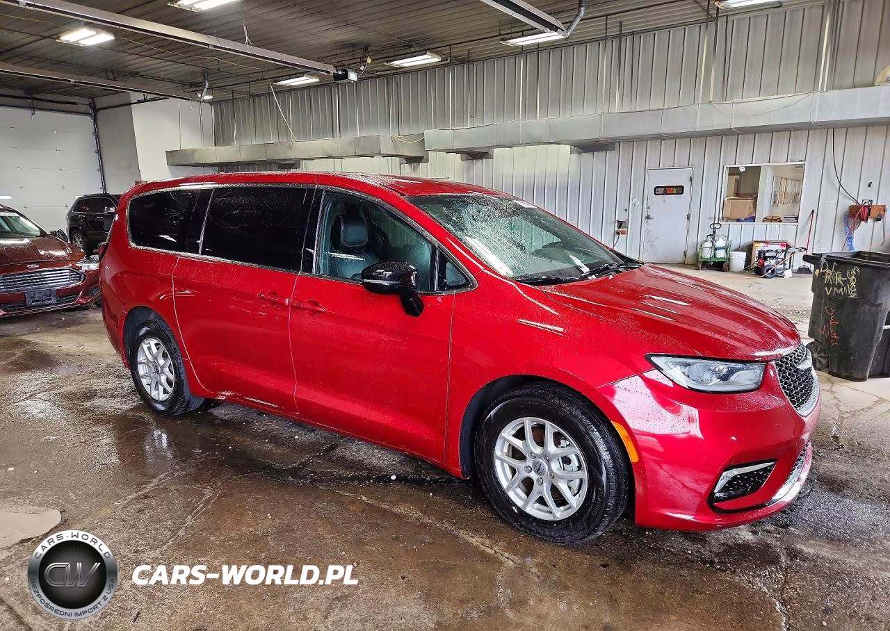 2025 Chrysler Pacifica Select VIN:2C4RC1BG4SR519088 - 4