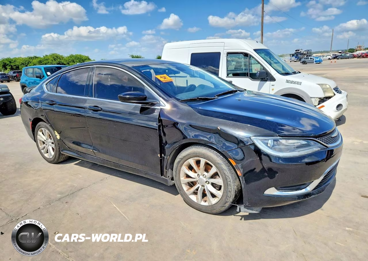 2016 Chrysler 200 Limited VIN:1C3CCCAB0GN157616 - 4