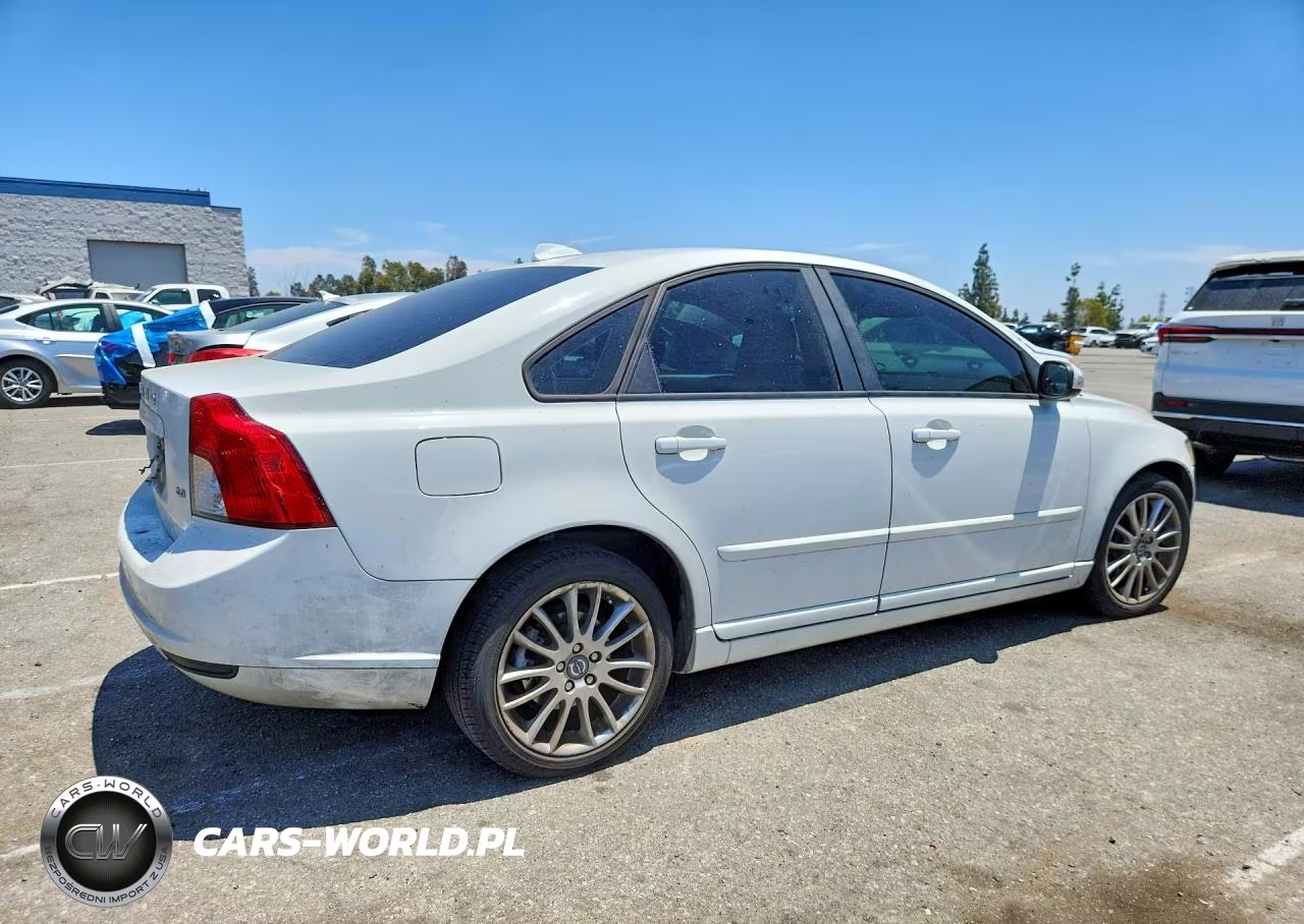 2010 Volvo S40 2.4I VIN:YV1390MS2A2487653 - 3