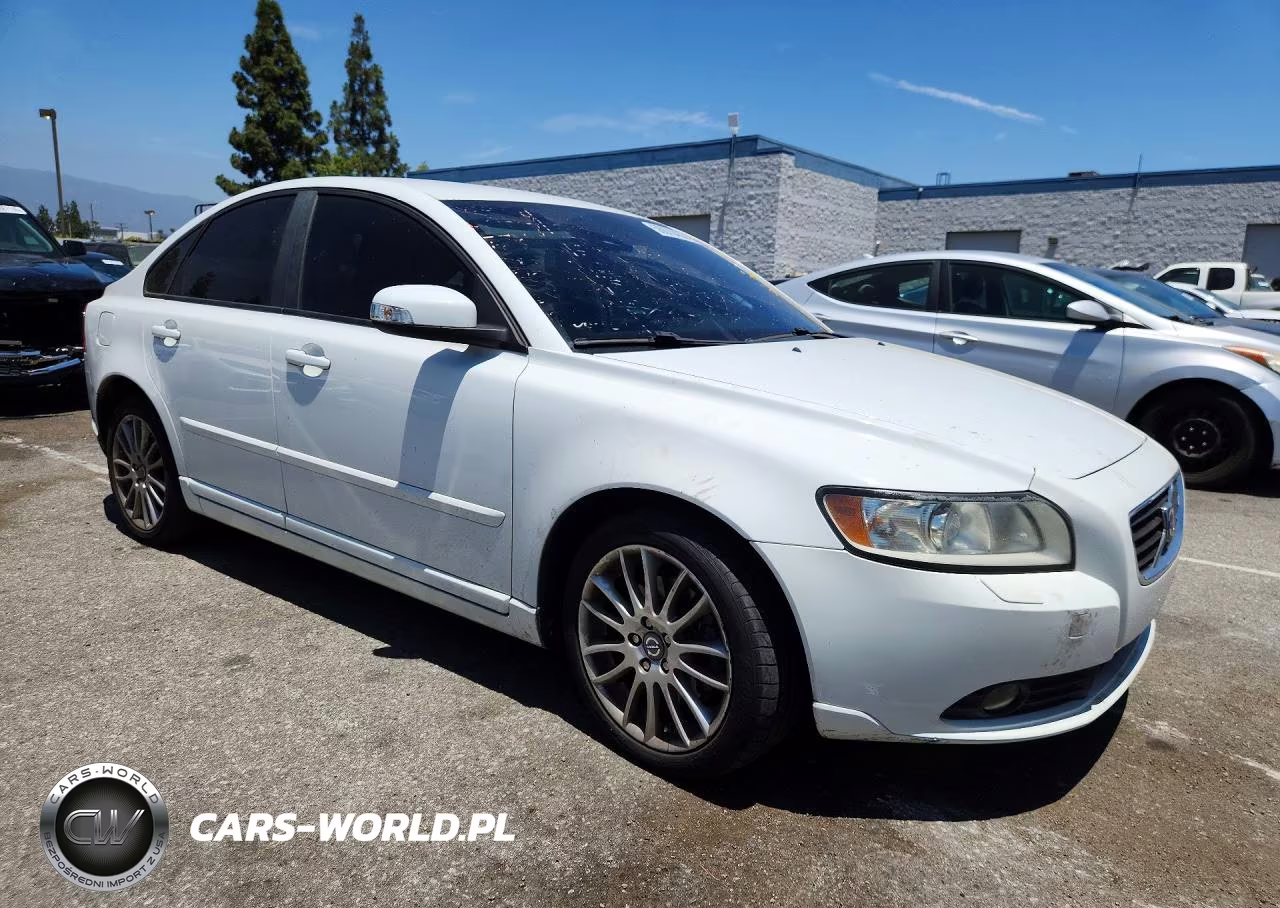 2010 Volvo S40 2.4I VIN:YV1390MS2A2487653 - 4