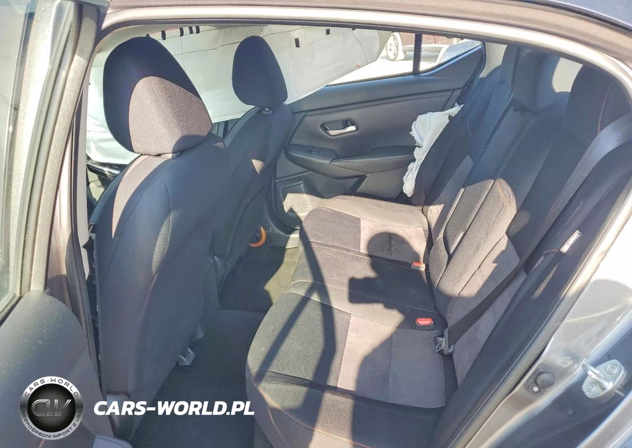 2021 Nissan Sentra Sr VIN:3N1AB8DV2MY266458 - 10