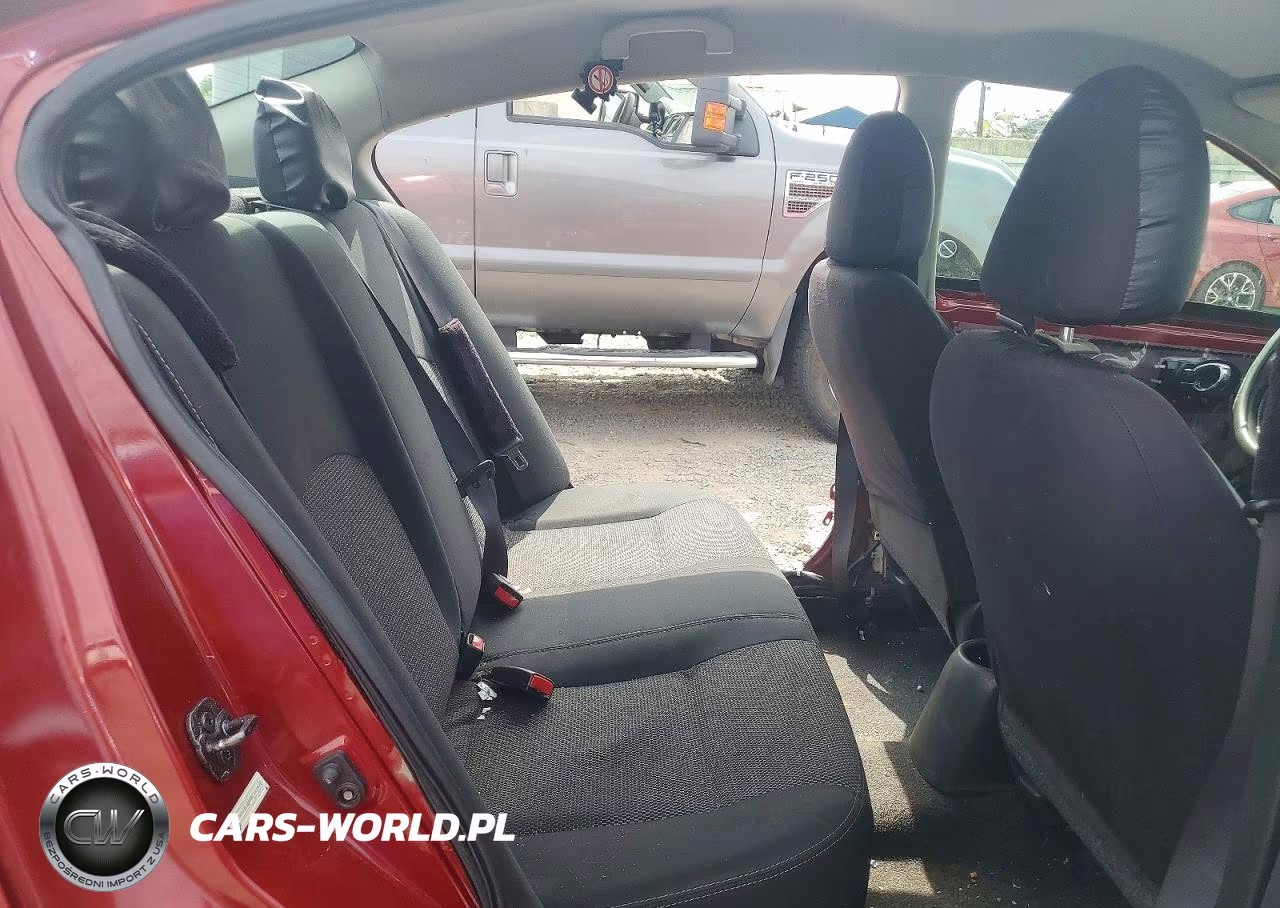 2019 Nissan Versa Sv VIN:3N1CN7AP0KL861674 - 10