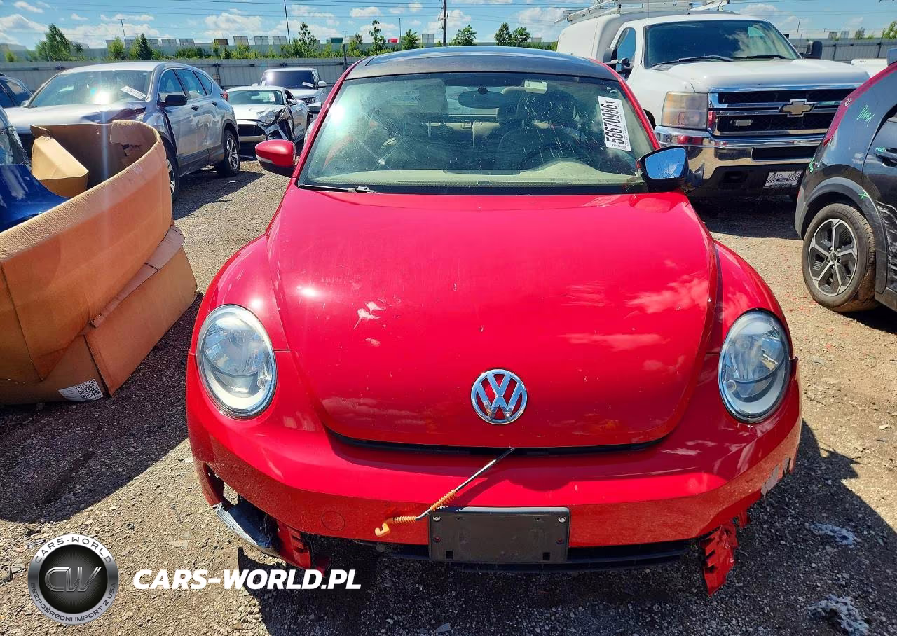 2013 Volkswagen Beetle VIN:3VWJX7AT3DM681675 - 5