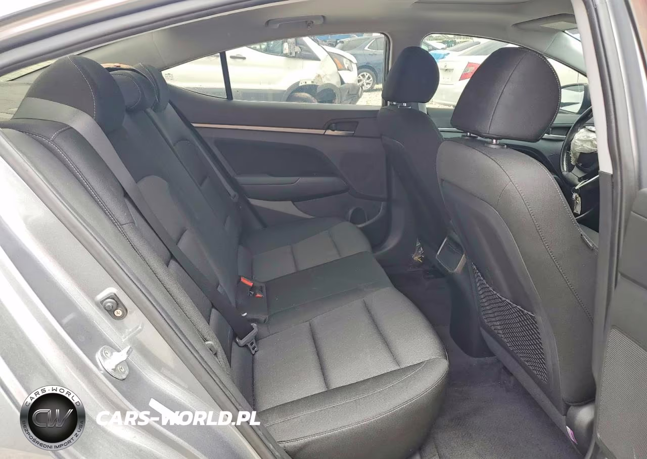 2018 Hyundai Elantra Value Edition VIN:KMHD84LF8JU594943 - 10