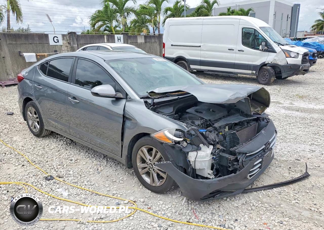 2018 Hyundai Elantra Value Edition VIN:KMHD84LF8JU594943 - 4