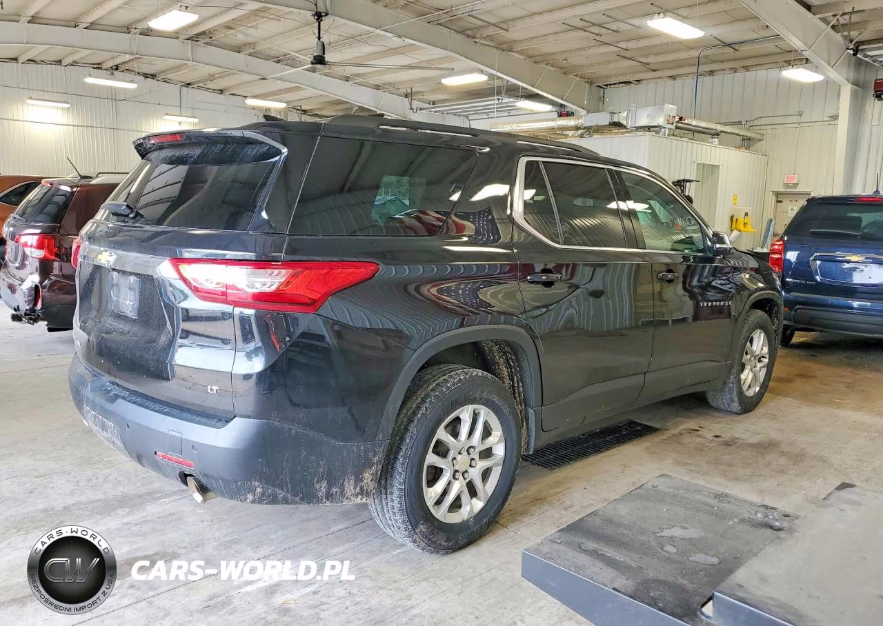 2019 Chevrolet Traverse Lt VIN:1GNEVGKW9KJ214748 - 3