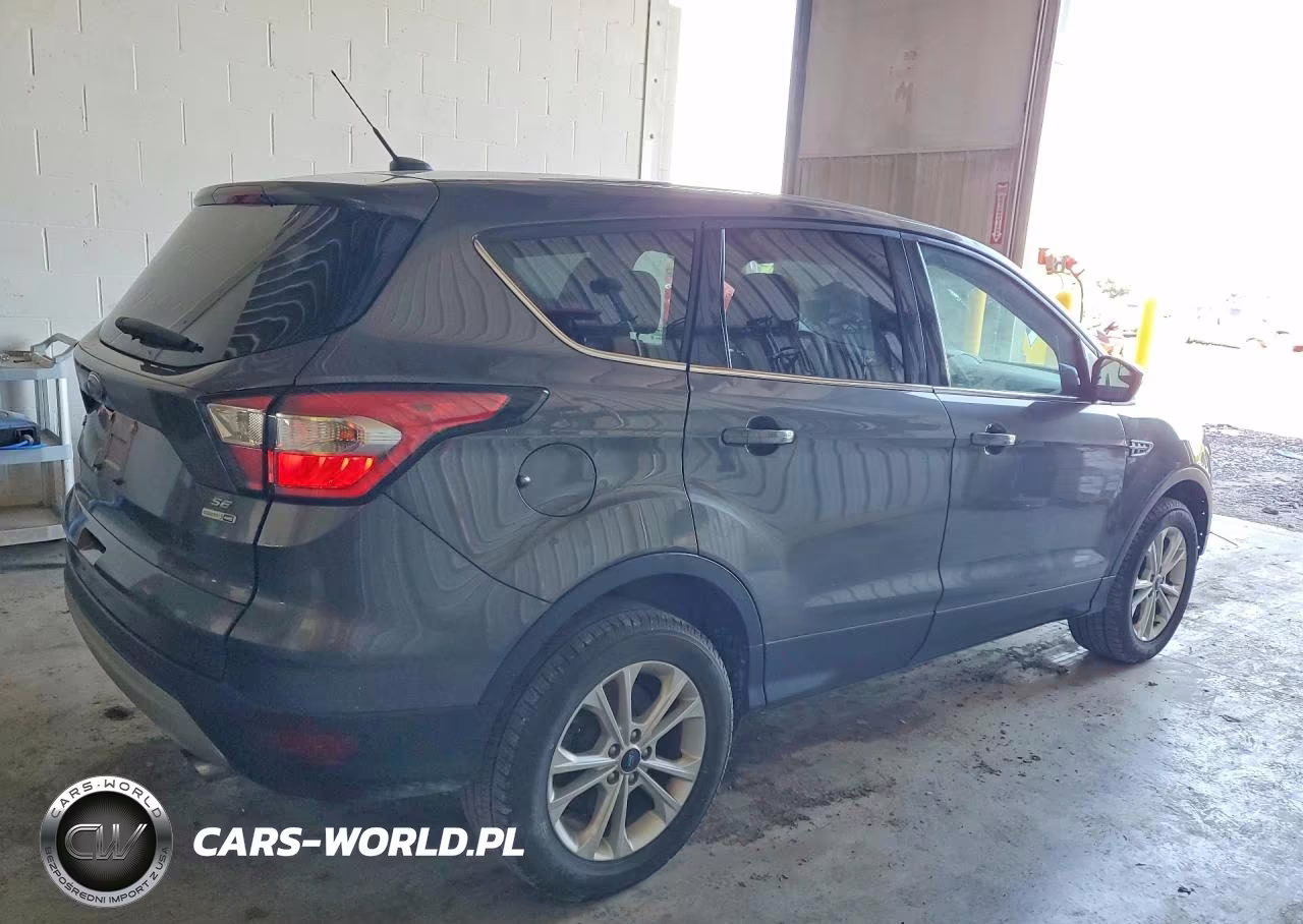 2017 Ford Escape Se VIN:1FMCU9GD8HUE06381 - 3