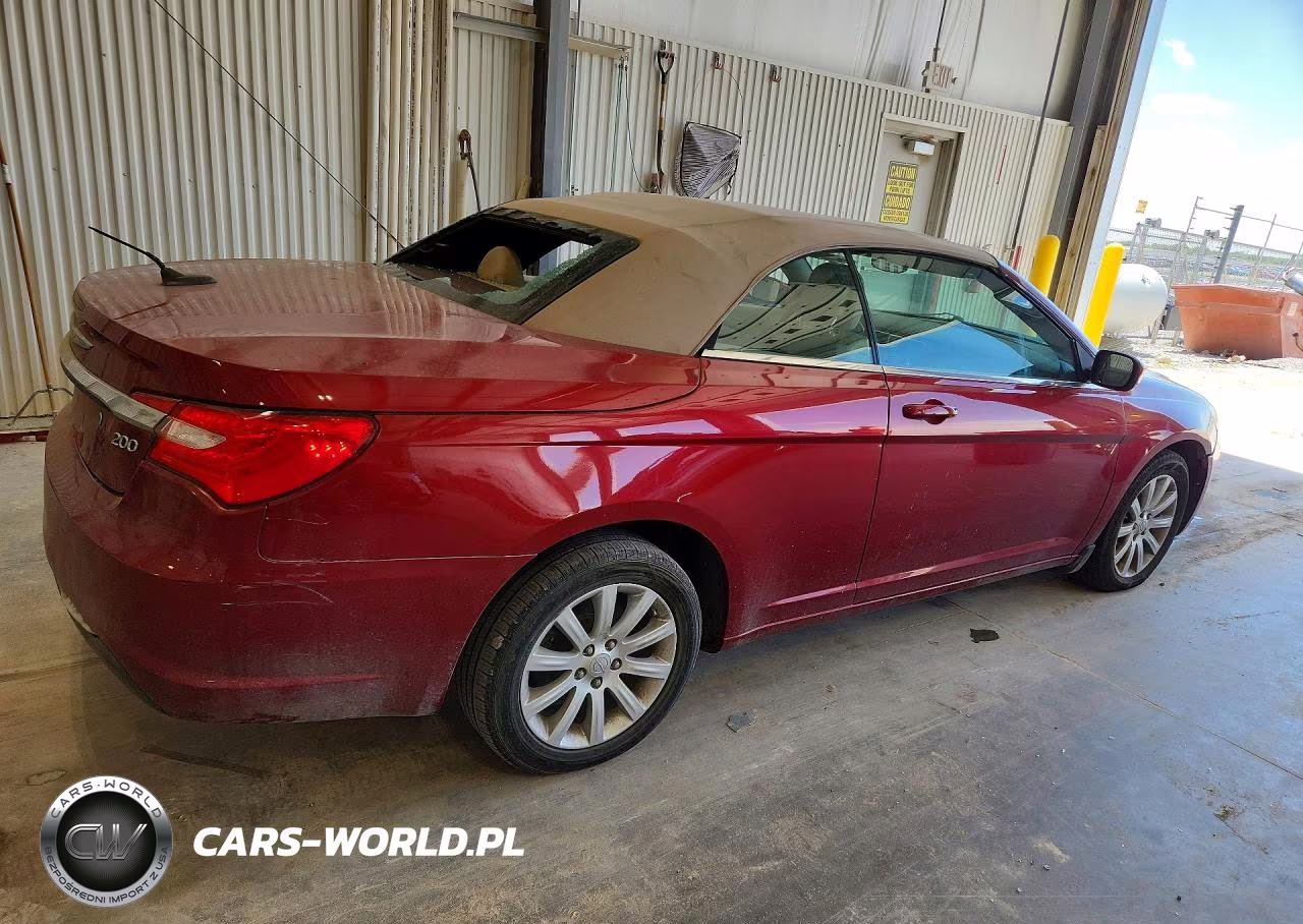 2011 Chrysler 200 Touring VIN:1C3BC2EGXBN529323 - 3