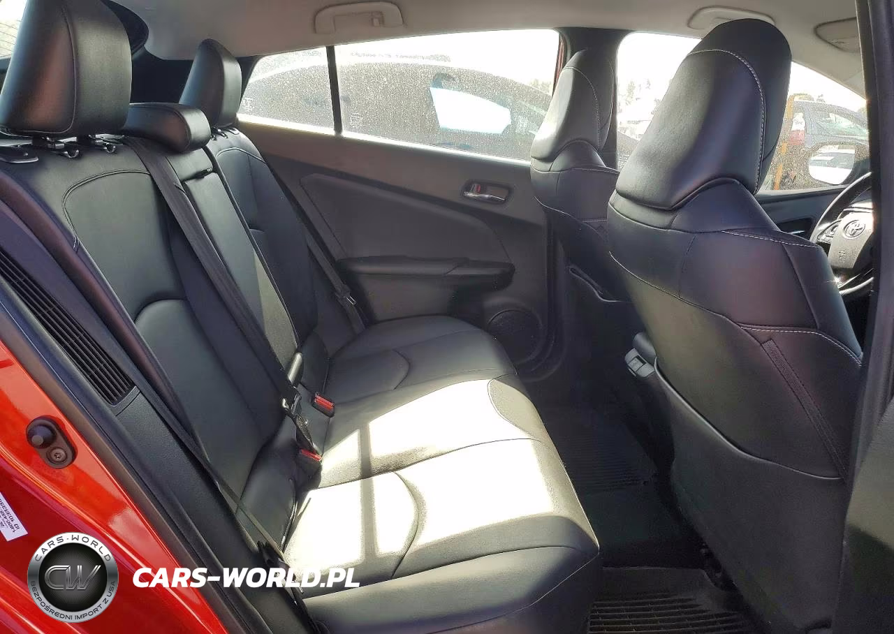 2021 Toyota Prius Prime Xle VIN:JTDKAMFP7M3186058 - 10