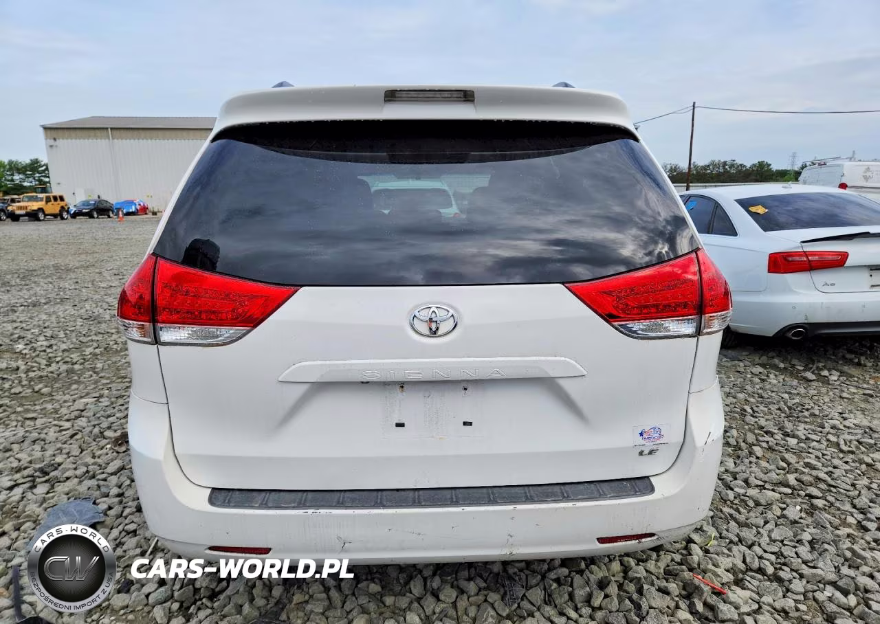 2011 Toyota Sienna Fwd W-7-Passe VIN:5TDKK3DC2BS170952 - 6