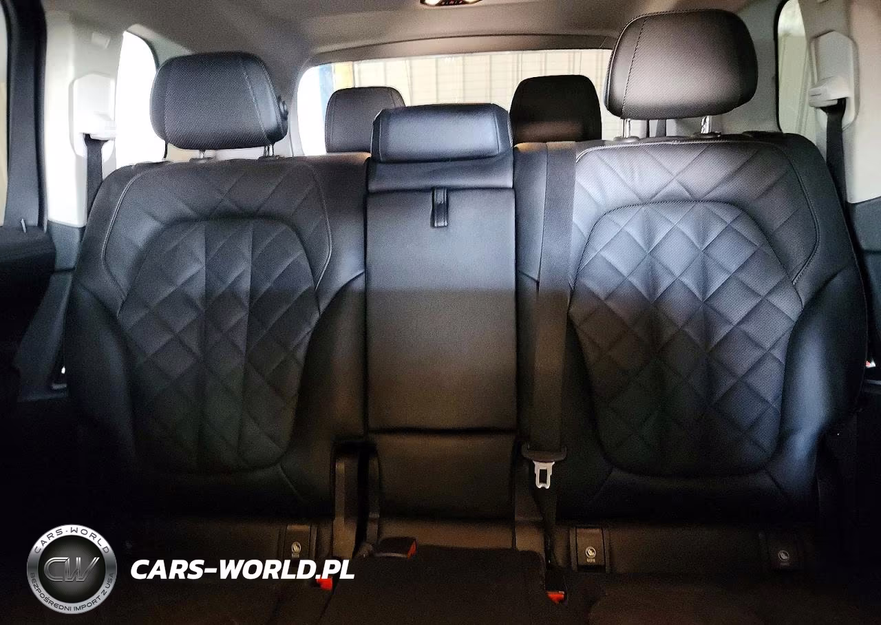 2024 BMW X7 xDrive40I VIN:5UX23EM02R9S31495 - 10