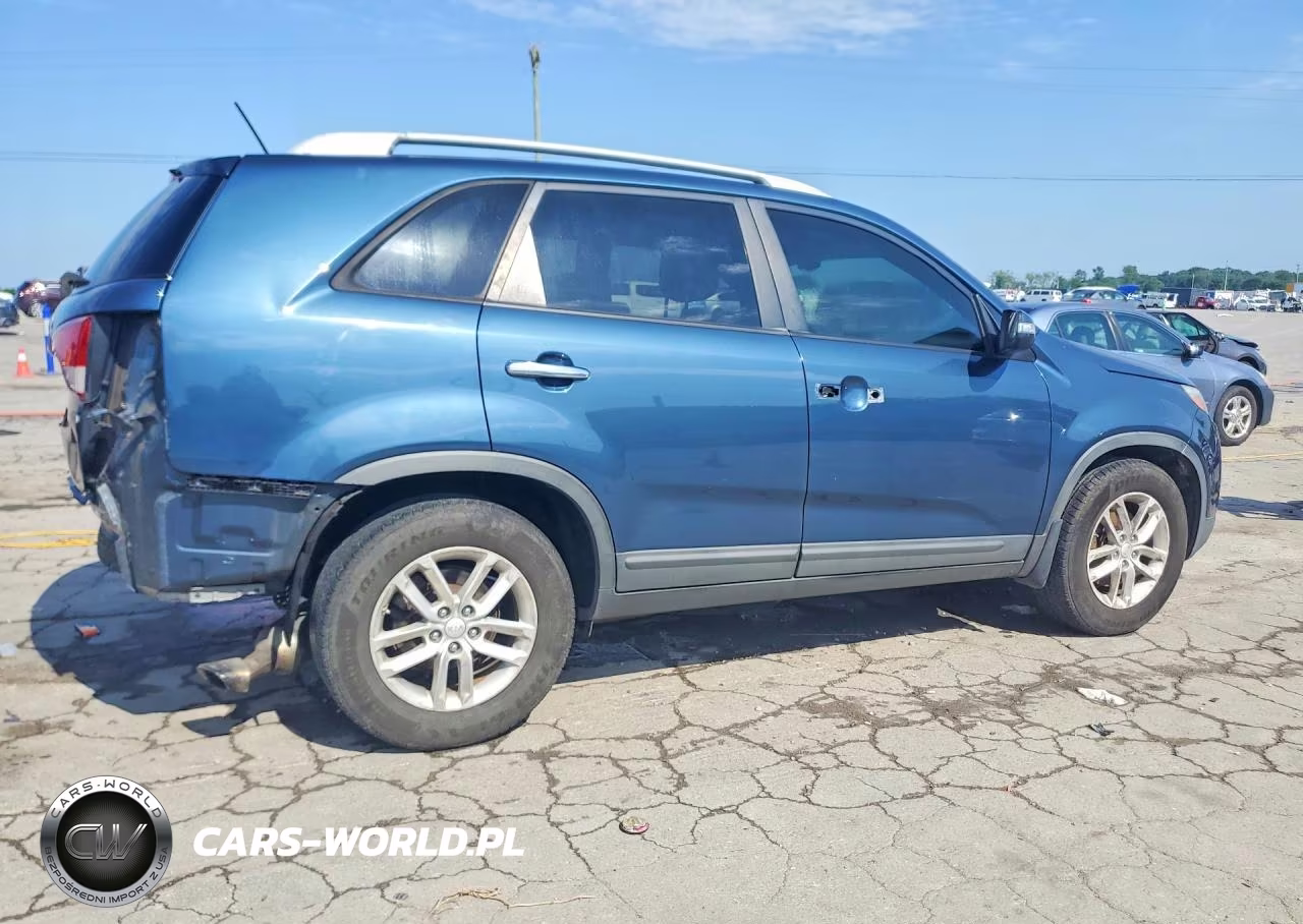 2015 Kia Sorento Lx VIN:5XYKT3A61FG553330 - 3