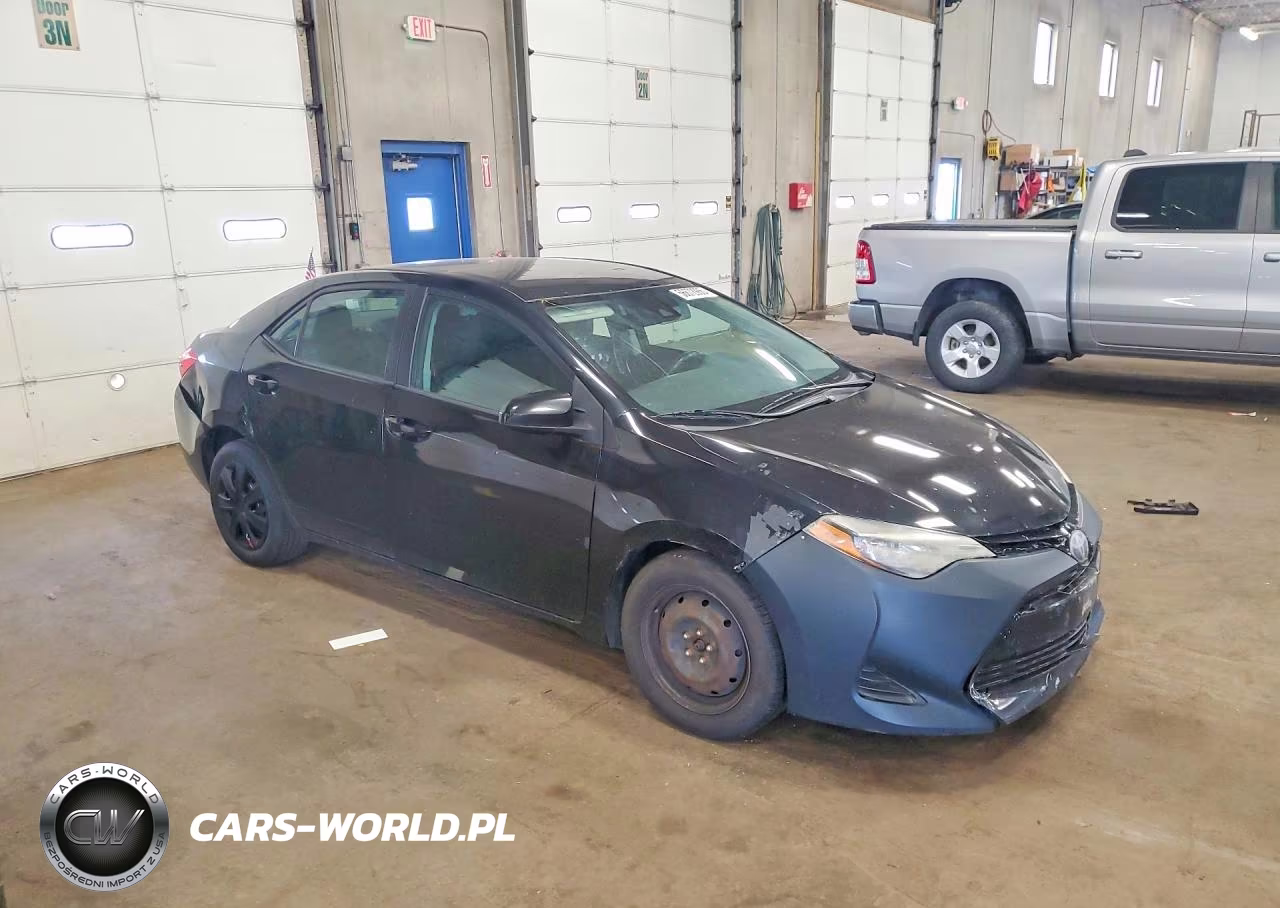 2019 Toyota Corolla Le VIN:5YFBURHE8KP931159 - 4