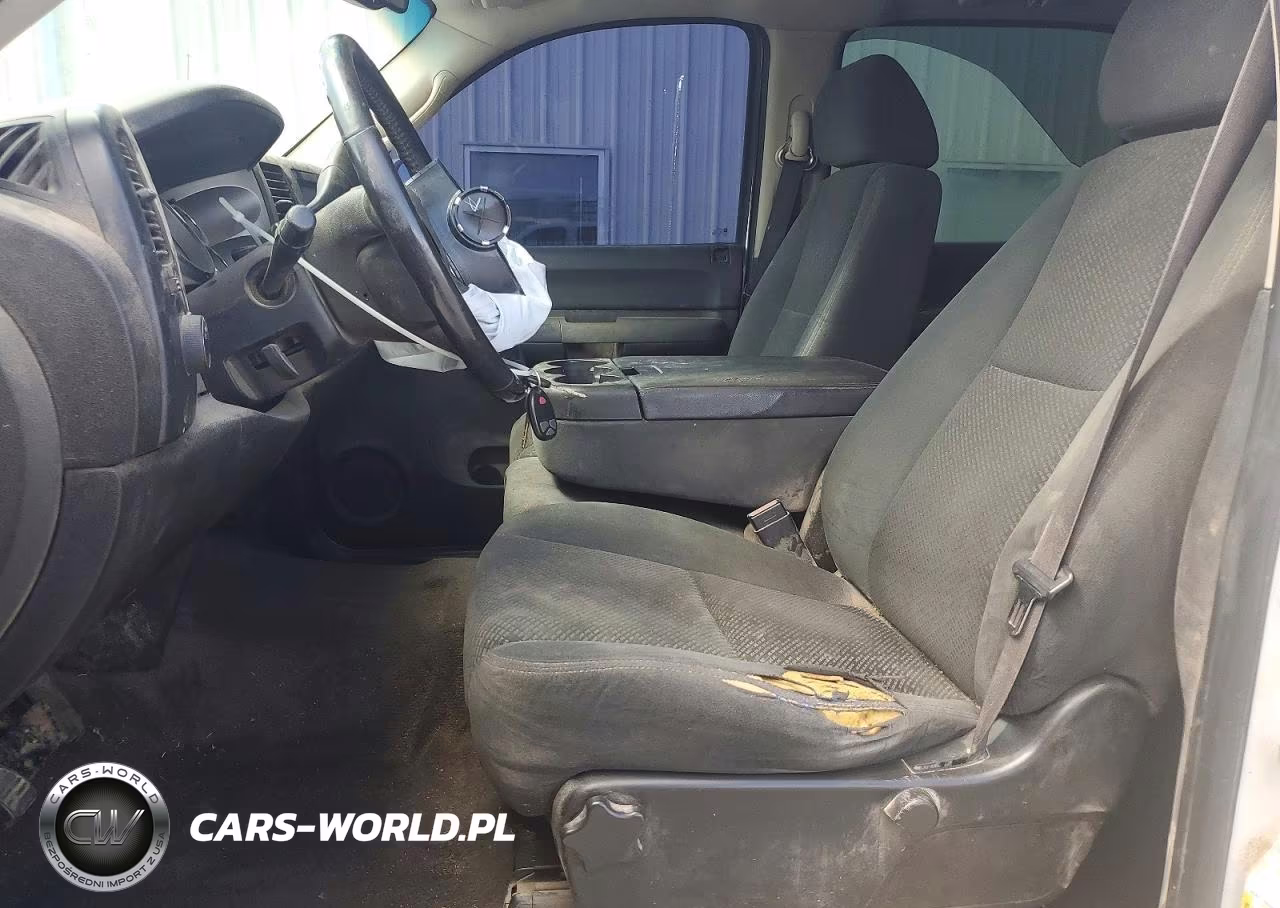 2008 Chevrolet Silverado C1500 VIN:3GCEC13J88G281432 - 7