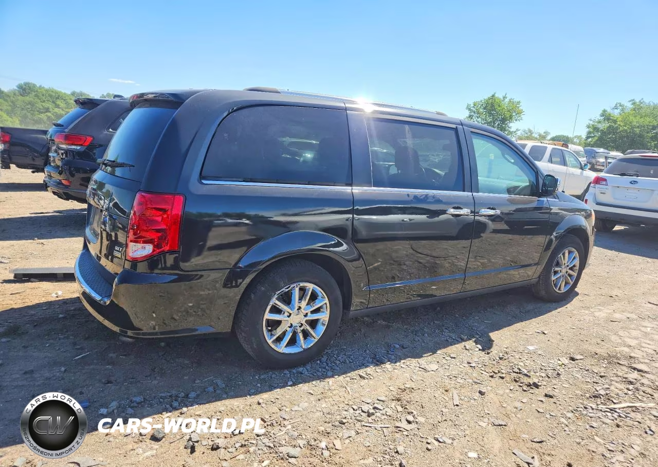 2018 Dodge Grand Caravan Sxt VIN:2C4RDGCG9JR207197 - 3